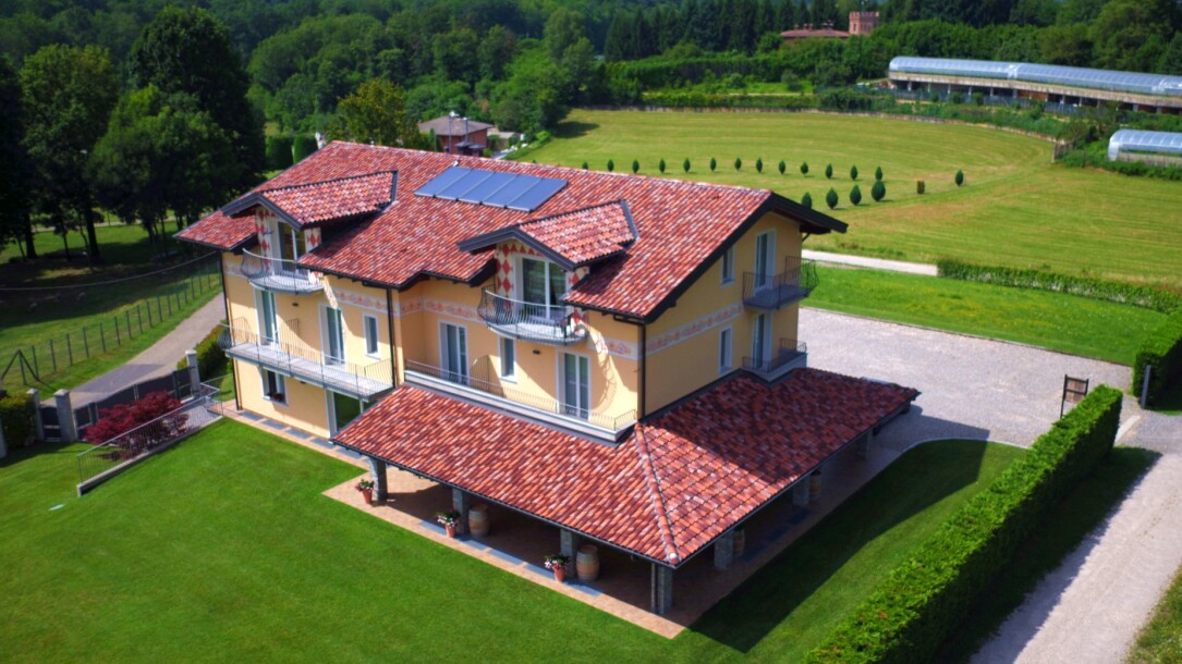 ARCISATE, VELMAIO, STRUTTURA AGRITURISTICA-ALBERGHIERA-1