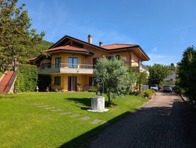 CUASSO AL PIANO, SIGNORILE VILLA CON PARCO-1