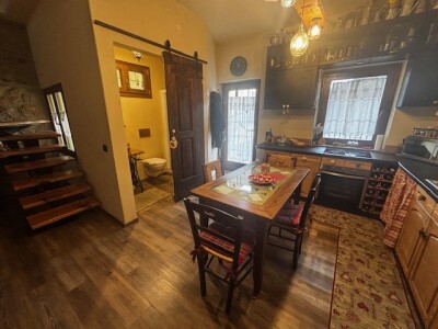 CUASSO AL MONTE, PORZIONE DI CASA RISTRUTTURATA
