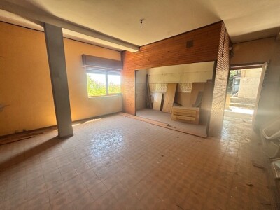 VILLA SINGOLA CON DEPANDANCE
