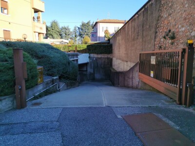 VARESE, AUTORIMESSA 48 MQ-12