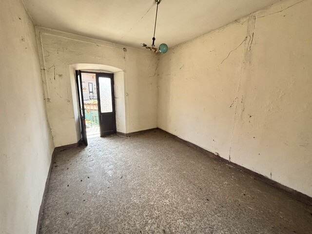 BRENTA, PORZIONE DI CASA TERRA CIELO DA RISTRUTTURARE-13