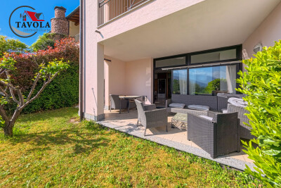 CUASSO AL MONTE, APPARTAMENTO CON PISCINA E VISTA LAGO