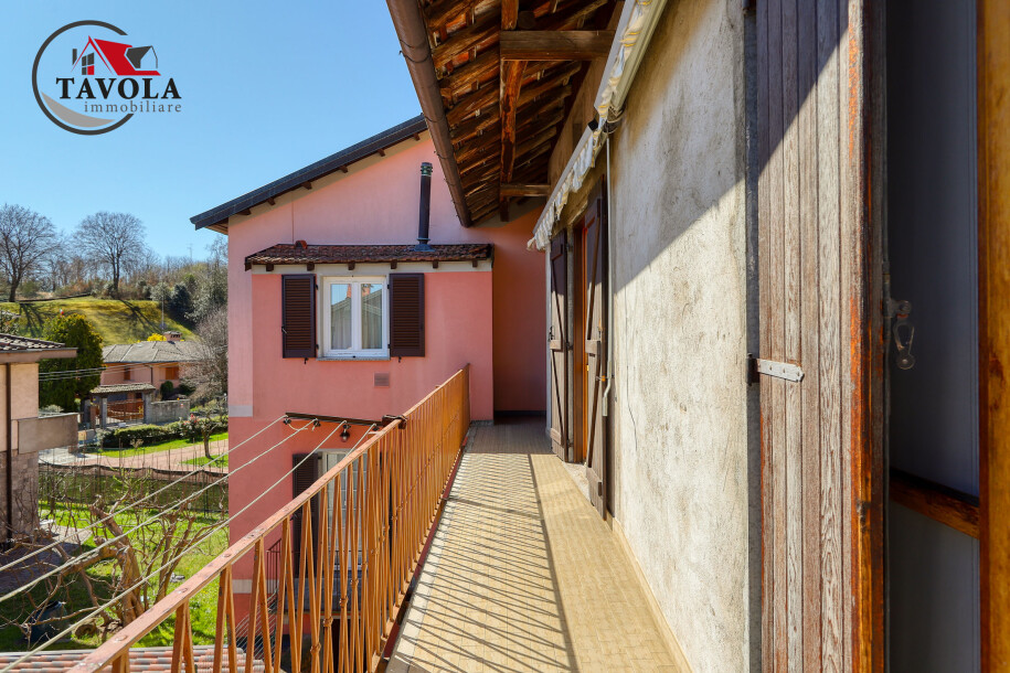 CUASSO AL MONTE, CAVAGNANO, TERRATETTO CON ACCESSORI-14