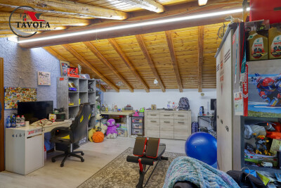 COCQUIO TREVISAGO, CALDANA, APPARTAMENTO CON TERRAZZO E BOX-15