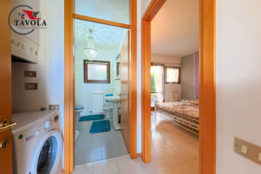 CUASSO AL MONTE, APPARTAMENTO CON PISCINA E VISTA LAGO-18