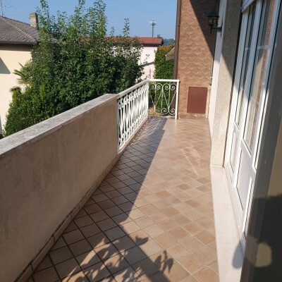 INDUNO OLONA, TRILOCALE CON BOX ED ACCESSORIO