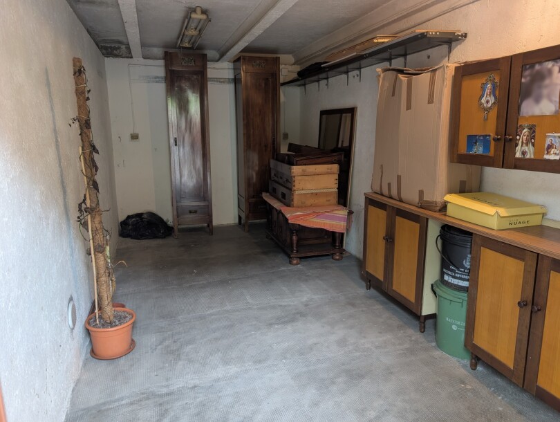 BISUSCHIO, TRILOCALE CON BOX-19