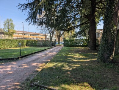 ARCISATE, VILLA BIFAMILIARE