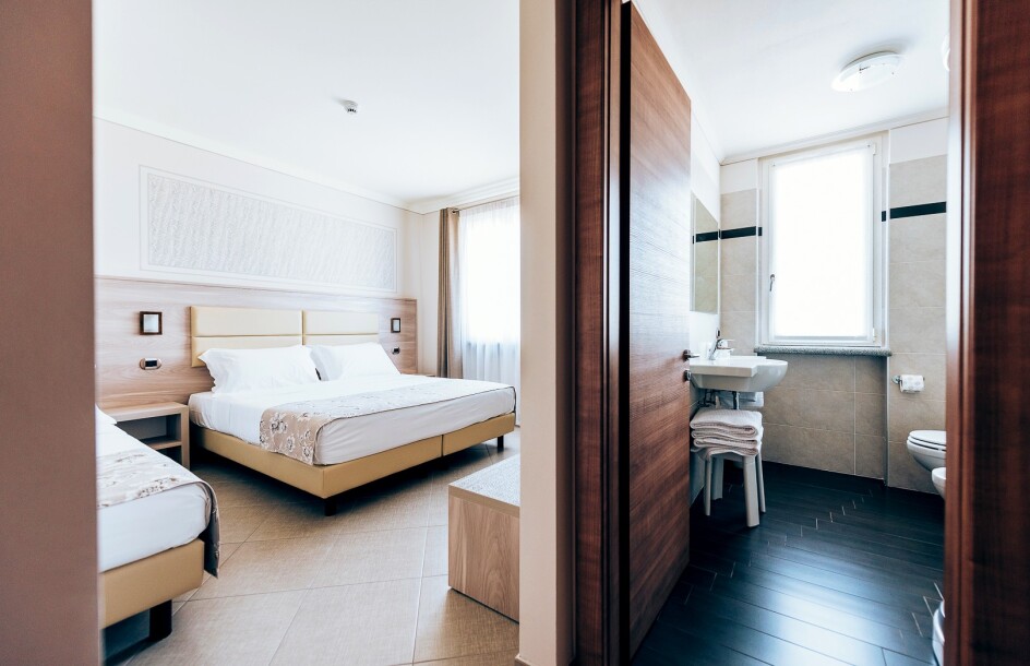 ARCISATE, VELMAIO, STRUTTURA AGRITURISTICA-ALBERGHIERA-17