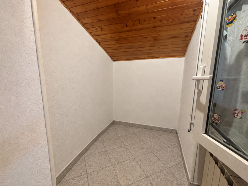 INDUNO OLONA, PORZIONE TERRACIELO CON BOX E LOCALE SGOMBERO-17