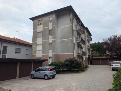 BISUSCHIO, TRILOCALE CON BOX-21