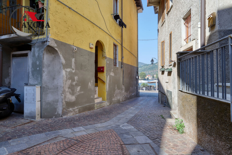 PORTO CERESIO - PORZIONE DI CASA TERRA-CIELO-18