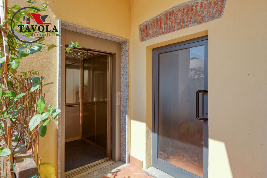 BISUSCHIO, BILOCALE RISTRUTTURATO CON TERRAZZO-18