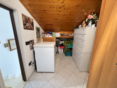 INDUNO OLONA, PORZIONE TERRACIELO CON BOX E LOCALE SGOMBERO-18