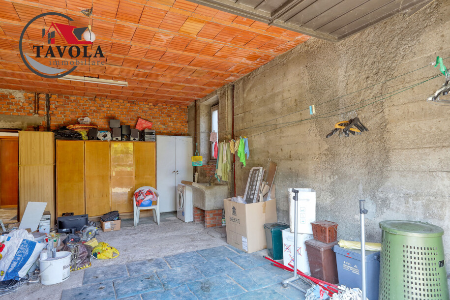 ARCISATE, TRILOCALE RISTRUTTURATO CON BOX E GIARDINO PRIVATO-23