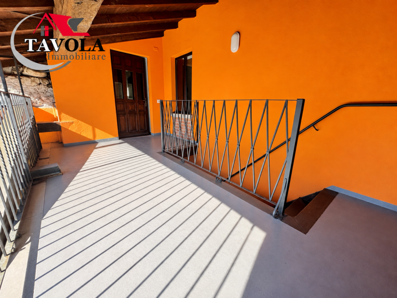BRENTA, BILOCALE MANSARDATO CON TERRAZZINO COPERTO-2