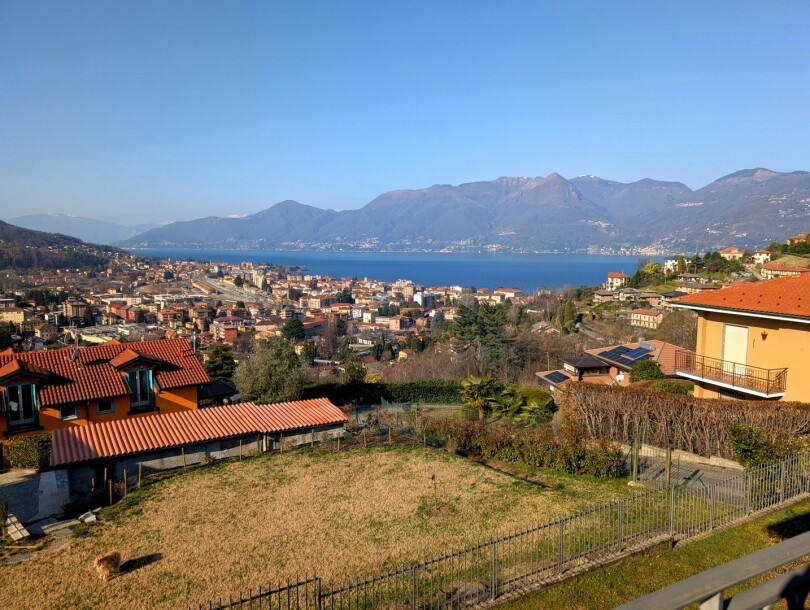 LUINO, PORZIONE DI VILLA BIFAMILIARE-22