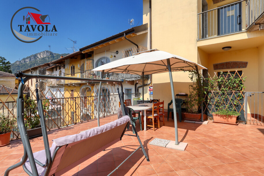 BISUSCHIO, BILOCALE RISTRUTTURATO CON TERRAZZO-20