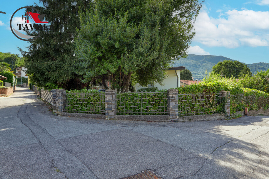 CUASSO AL PIANO, VILLETTA CON GIARDINO-26