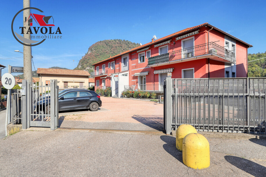 BISUSCHIO, TRILOCALE CON ACCESSORI-23