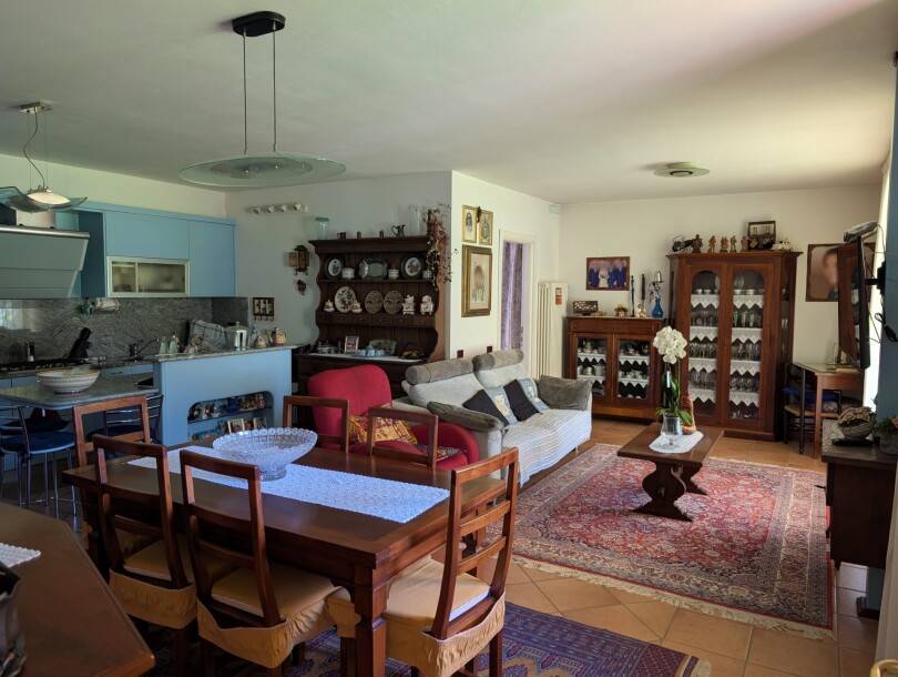 CUASSO AL PIANO, SIGNORILE VILLA CON PARCO-21
