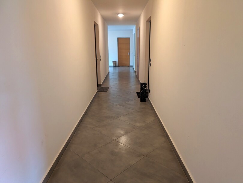 ARCISATE, BRENNO USERIA, TRILOCALE CON GIARDINO-29