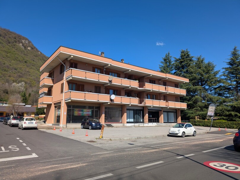 BISUSCHIO, COMODO TRILOCALE CON BOX-29