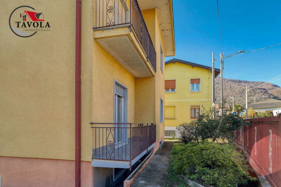 ARCISATE, TRILOCALE IN BIFAMILIARE-29