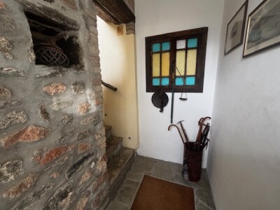 CUASSO AL MONTE, PORZIONE DI CASA RISTRUTTURATA