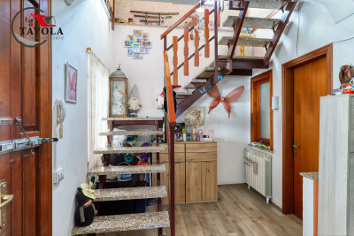 COCQUIO TREVISAGO, CALDANA, APPARTAMENTO CON TERRAZZO E BOX-3