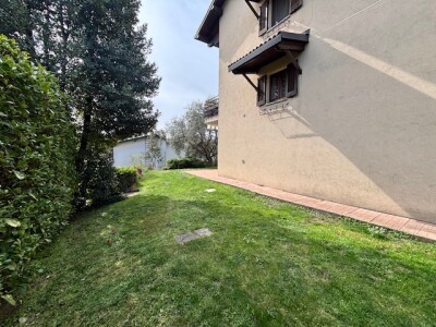 ARCISATE, VILLA A SCHIERA DI TESTA CON GIARDINO-38