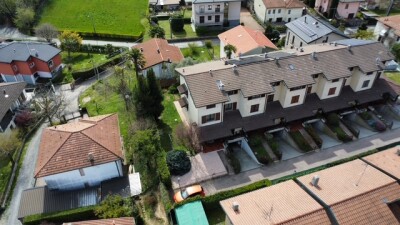 ARCISATE, VILLA A SCHIERA DI TESTA CON GIARDINO-44
