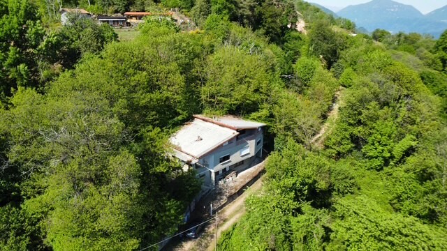 VILLA SINGOLA CON DEPANDANCE-38