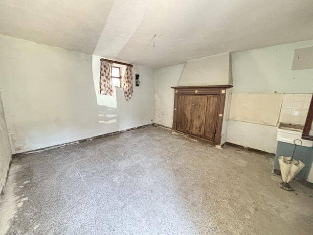 BRENTA, PORZIONE DI CASA TERRA CIELO DA RISTRUTTURARE-4
