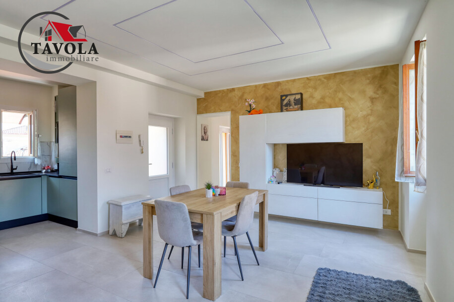BISUSCHIO, BILOCALE RISTRUTTURATO CON TERRAZZO-4