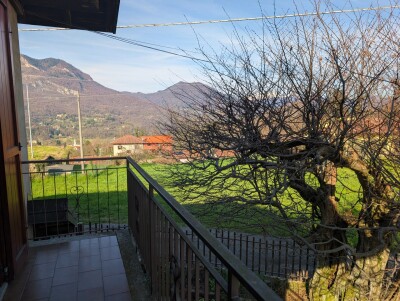 CUNARDO, CONTESTO BIFAMILIARE CON GIARDINO-4