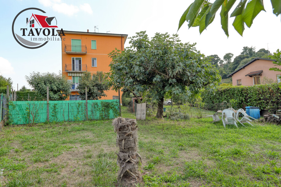 ARCISATE, TRILOCALE RISTRUTTURATO CON BOX E GIARDINO PRIVATO-4