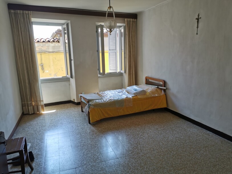 CAVAGNANO, PORZIONE DI CASA CON ACCESSORI-4