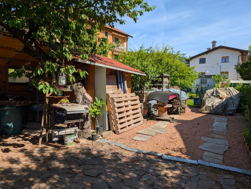 CUASSO AL PIANO, SIGNORILE VILLA CON PARCO-40