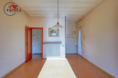 ARCISATE, TRILOCALE IN BIFAMILIARE-5