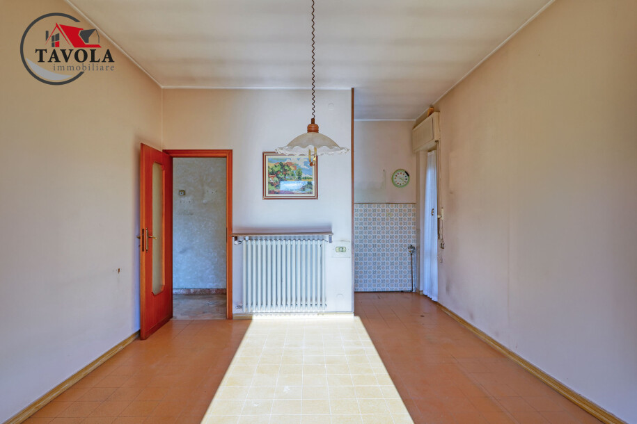 ARCISATE, TRILOCALE IN BIFAMILIARE-5