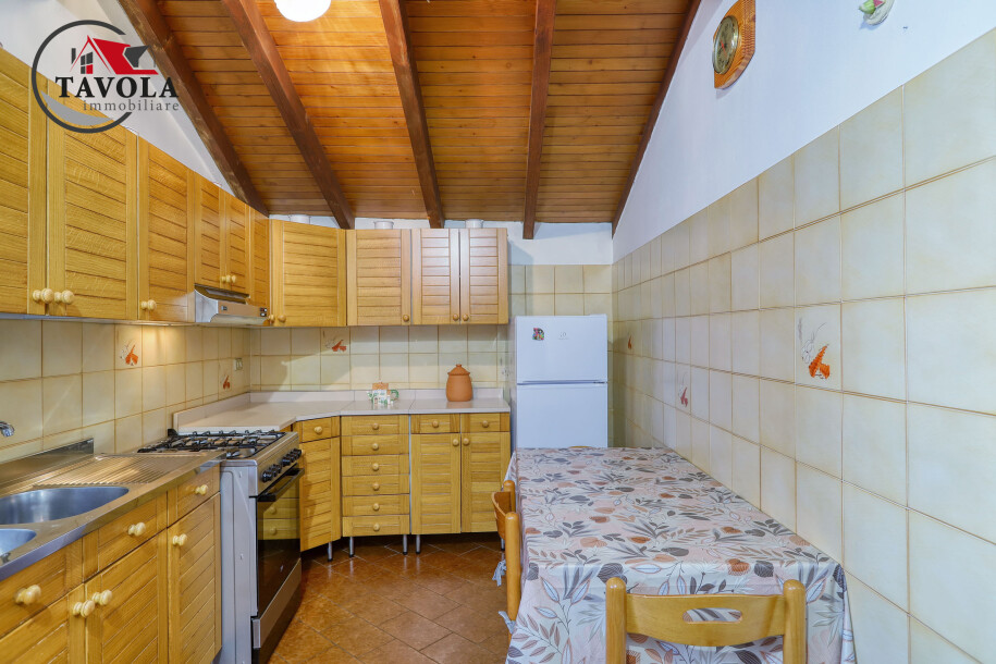 CUASSO AL MONTE, CAVAGNANO, TERRATETTO CON ACCESSORI-5