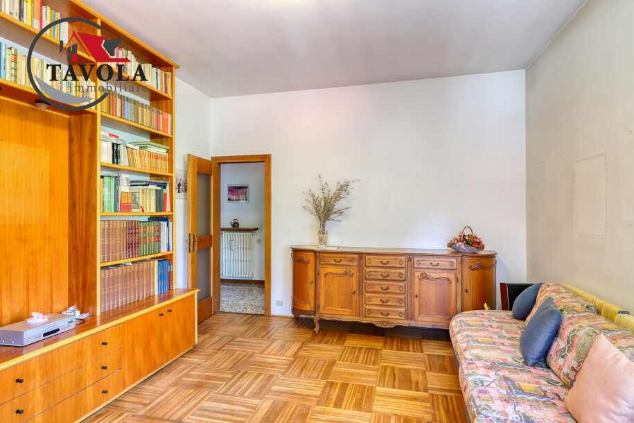 ARCISATE, VILLA BIFAMILIARE-5