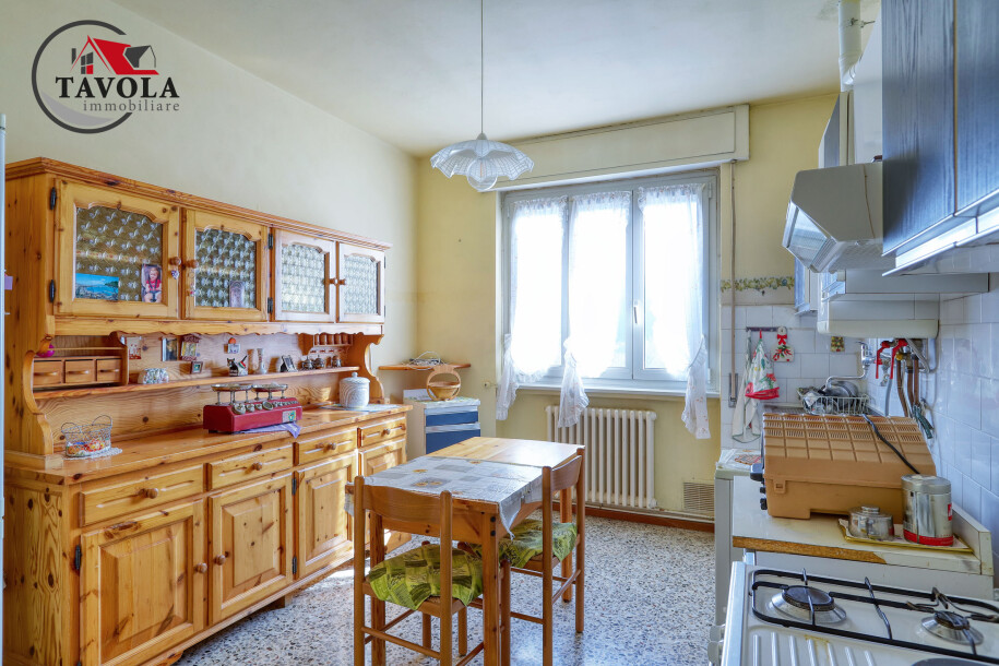 CUASSO AL MONTE, CAVAGNANO, BILOCALE CON BOX-7