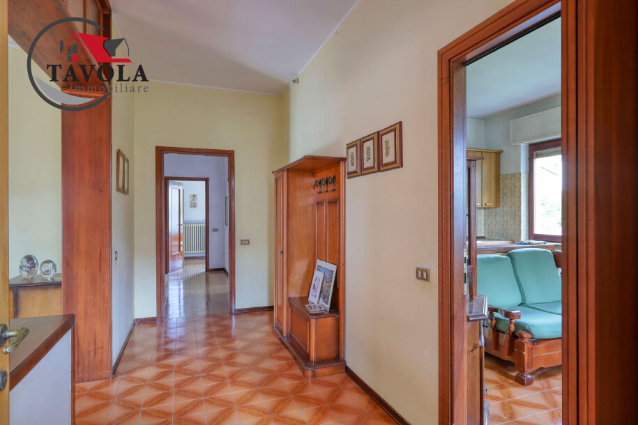 ARCISATE, VILLA CON GIARDINO-6