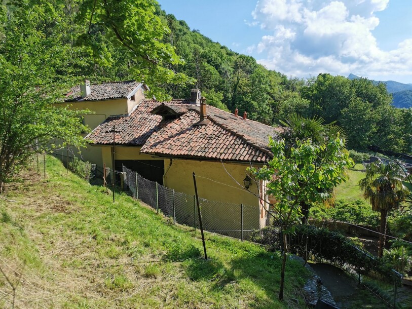 ARCISATE, VILLA MONARCO-6