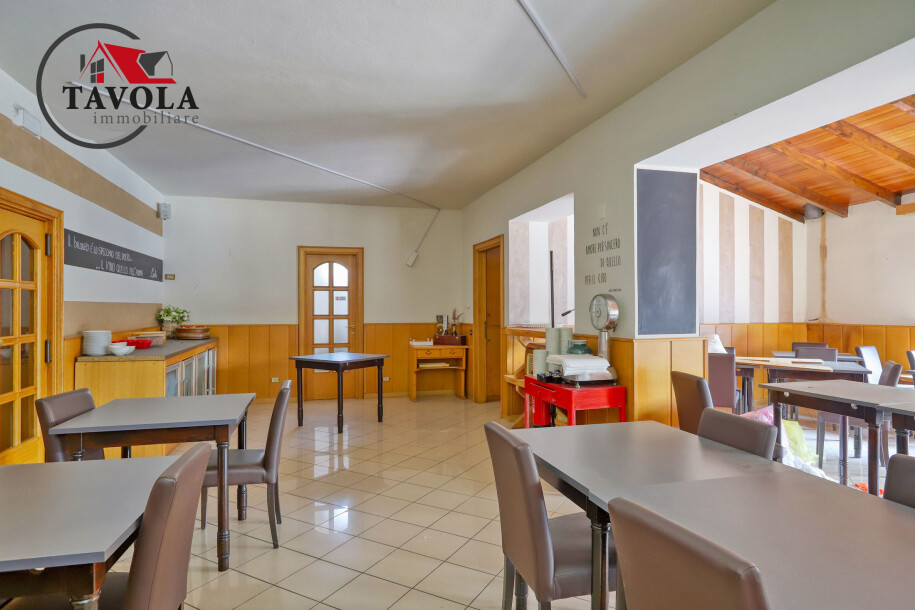 CUASSO AL MONTE, EX HOTEL ALPINO-8
