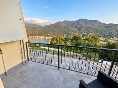 CUASSO AL MONTE, TRILOCALE CON VISTA LAGO-2