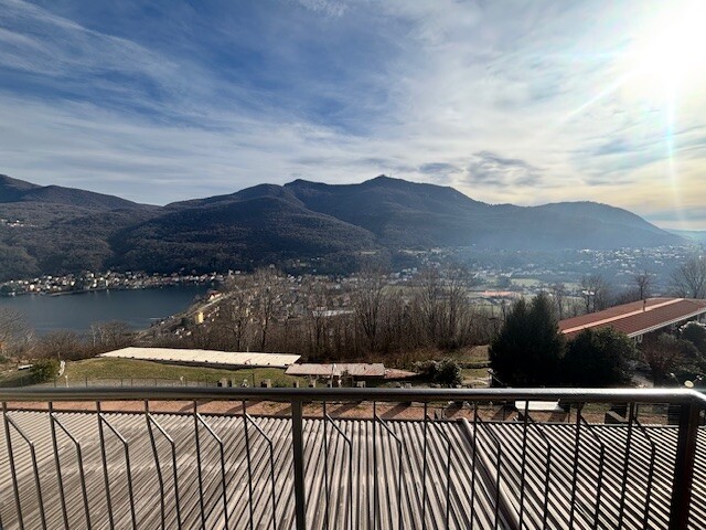 CUASSO AL MONTE, TRILOCALE CON VISTA LAGO-14